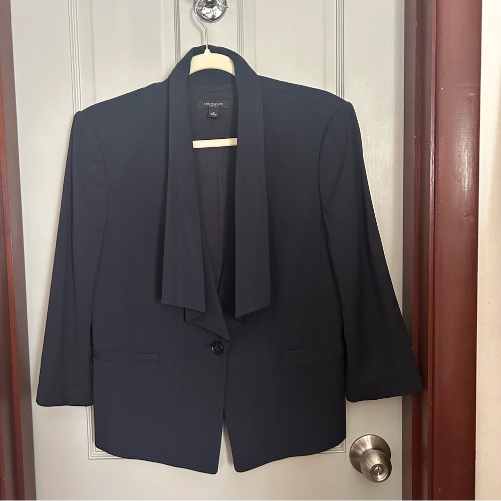 Ann Taylor Blazer Jacket Pleated Collar Classic One Button Black Size 8